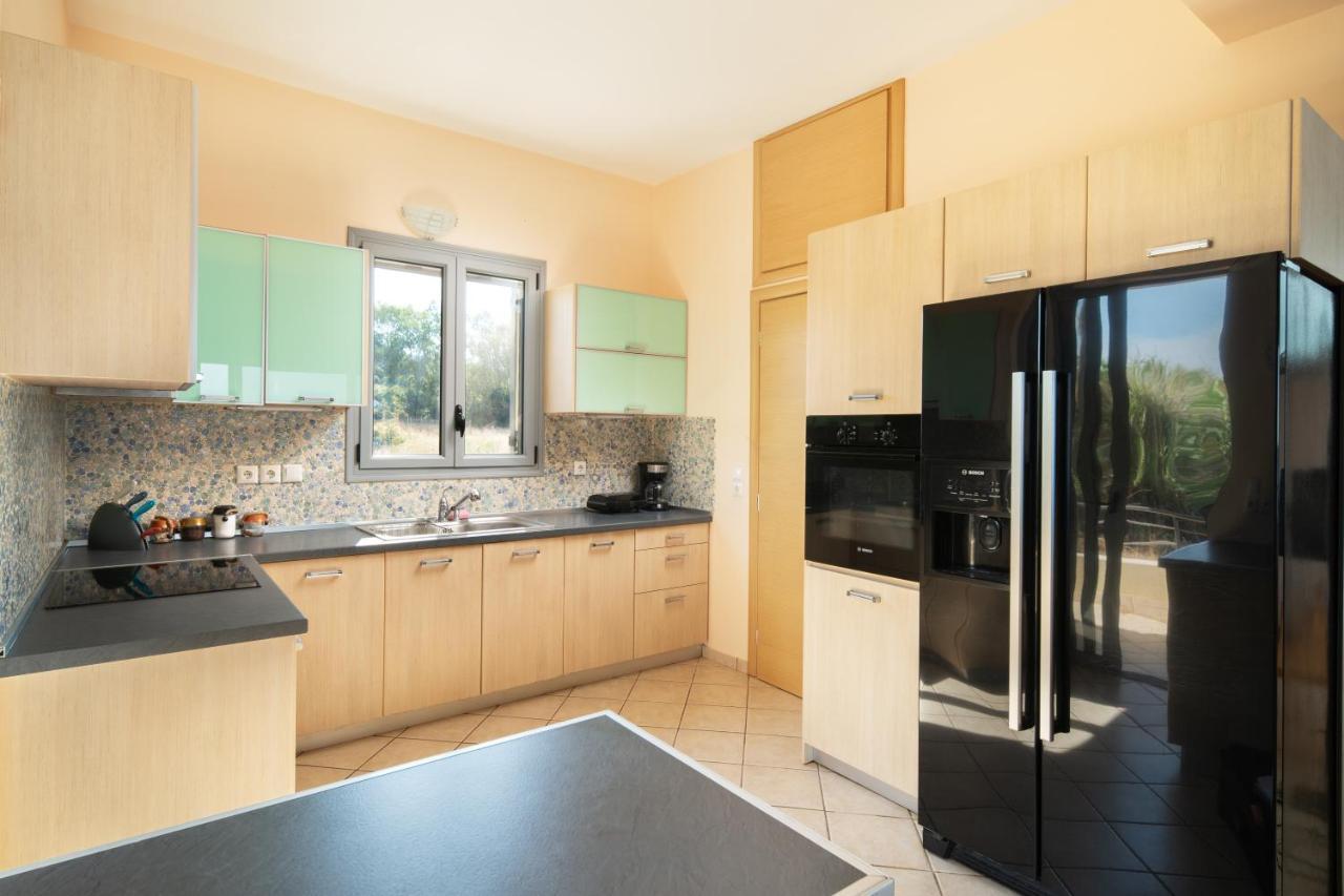 Spacious Beachfront Maisonettes With Stunning Views & A Private Beach Monemvasía Esterno foto