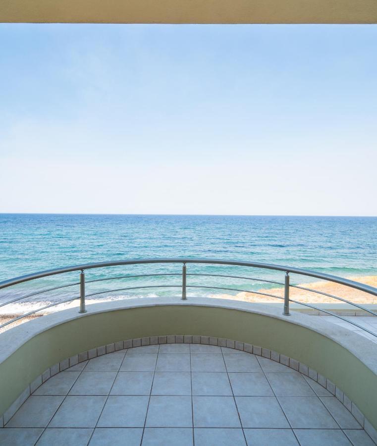 Spacious Beachfront Maisonettes With Stunning Views & A Private Beach Monemvasía Esterno foto
