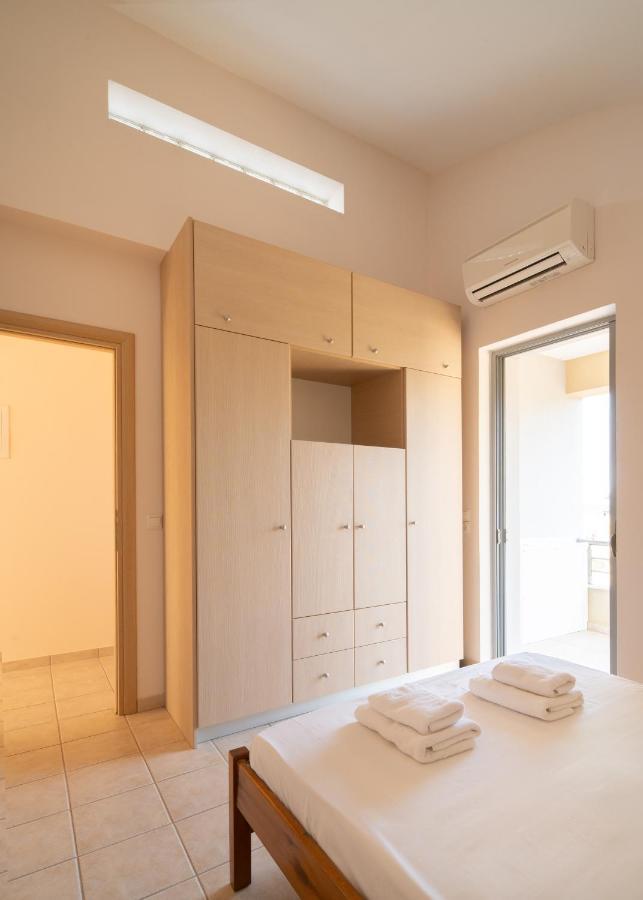 Spacious Beachfront Maisonettes With Stunning Views & A Private Beach Monemvasía Esterno foto